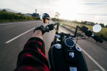 Man riding motorcycle — Stock Photo