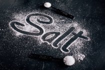 Sal e a palavra Sal — Fotografia de Stock