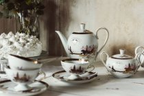 Vintage tableware, ready for tea party — Stock Photo