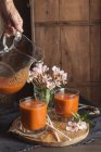 Приготування гаспачо, томатний суп — стокове фото