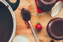 Preparring homemade strawberries jam — Stock Photo