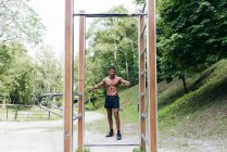 Athlete preparing to workout — Stock Photo