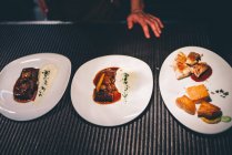 Gerichte mit Fertiggerichten im Restaurant — Stockfoto