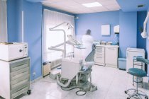 Dental Clinic Intérieur Boîtes de travail et outils — Photo de stock
