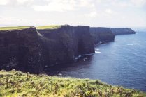 Scenic landscape of Moher cliffs on Atlantic coast — Stock Photo