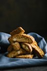 Натюрморт из домашнего печенья кантучини — стоковое фото