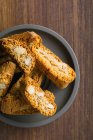 Italian cantuccini biscuits on plate — Stock Photo