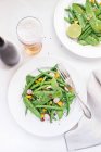 Frische Erbsenschoten Salat — Stockfoto