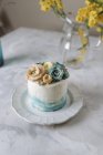 Цветочный торт — стоковое фото