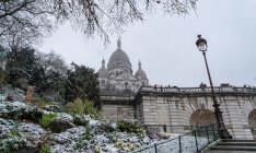 PARIS, FRANÇA - 13 DE MARÇO DE 2108: Sagrado Coração no inverno — Fotografia de Stock
