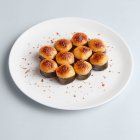Conjunto de maki sush minimalista - foto de stock