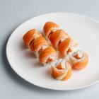Filadelfia sushi roll - foto de stock
