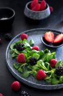 Салат из ягод — стоковое фото