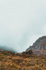 Vue pittoresque d'une montagne par temps nuageux à Isoba, Castille et Léon, Espagne — Photo de stock