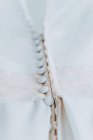 Belle robe de mariée blanche — Photo de stock