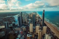 Aerial view to high skyscrapers and ocean in Gold Coast, Queensland, Australia — Stock Photo