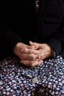 Detail of hands of elderly woman with osteoarthritis — Stock Photo
