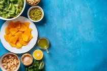 Verschiedene Zutaten für gesunde vegane Gerichte — Stockfoto