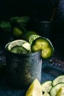 Gurken-Entgiftungsgetränk mit Minze und Limette — Stockfoto