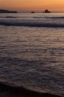 Берег Ліенкрес під час заходу сонця у замріяному ландшафті Кантабрії, що на півночі Іспанії.. — стокове фото