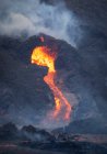 Close-up Fagradalsfjall volcano erupting in Iceland between clouds of smoke — Stock Photo
