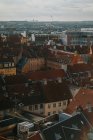 Из выше внешний вид города между старой архитектурой Копенгагена — стоковое фото