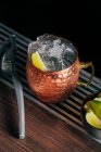 Moskauer Maultier-Cocktail im Kupferglas — Stockfoto