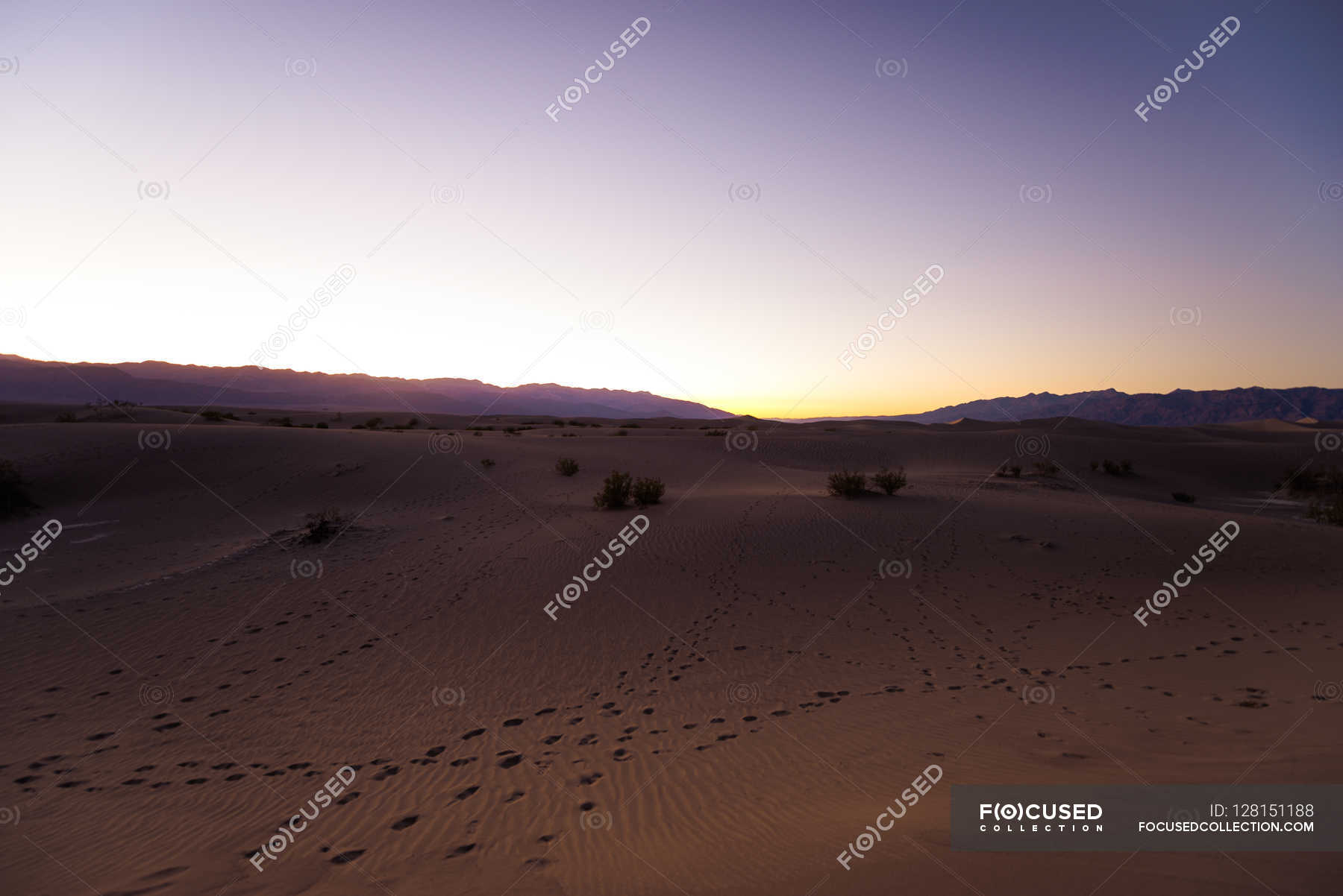 Mesquite Flat Sand Dunes — travel, sky - Stock Photo | #128151188