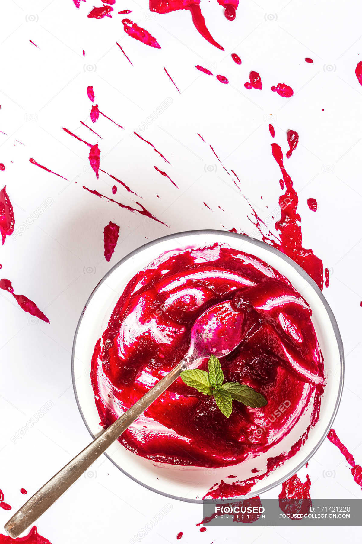 Beet soup leftovers — healthy, white - Stock Photo | #171421220