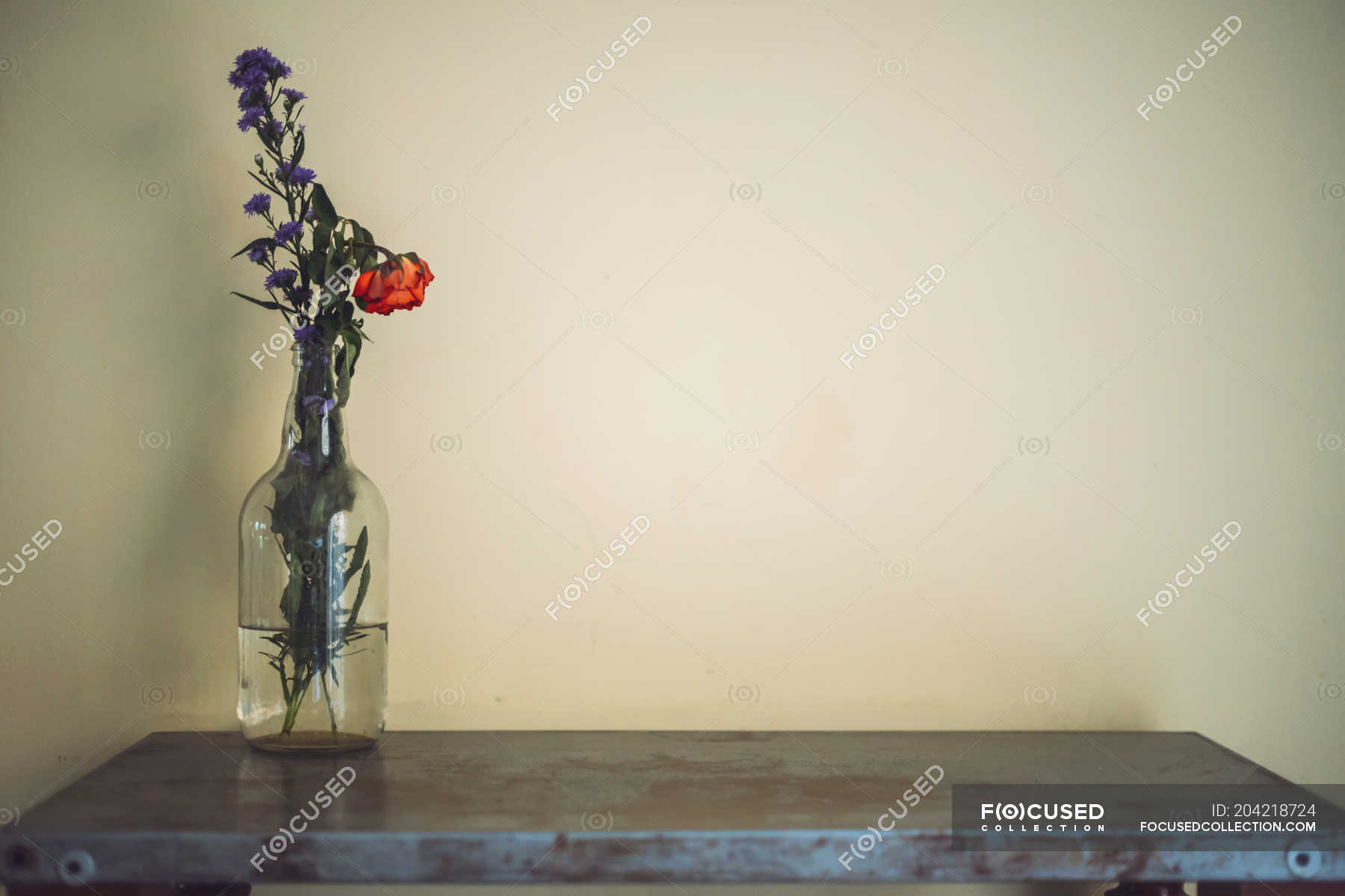 Сергей куренков ваза на столе