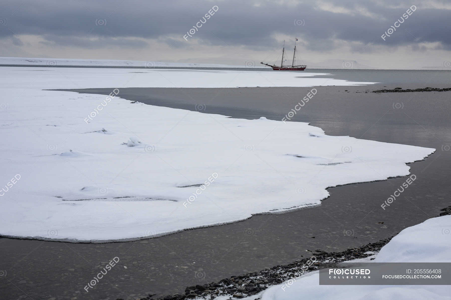 Ice cracking on water — background, spring - Stock Photo | #205556408