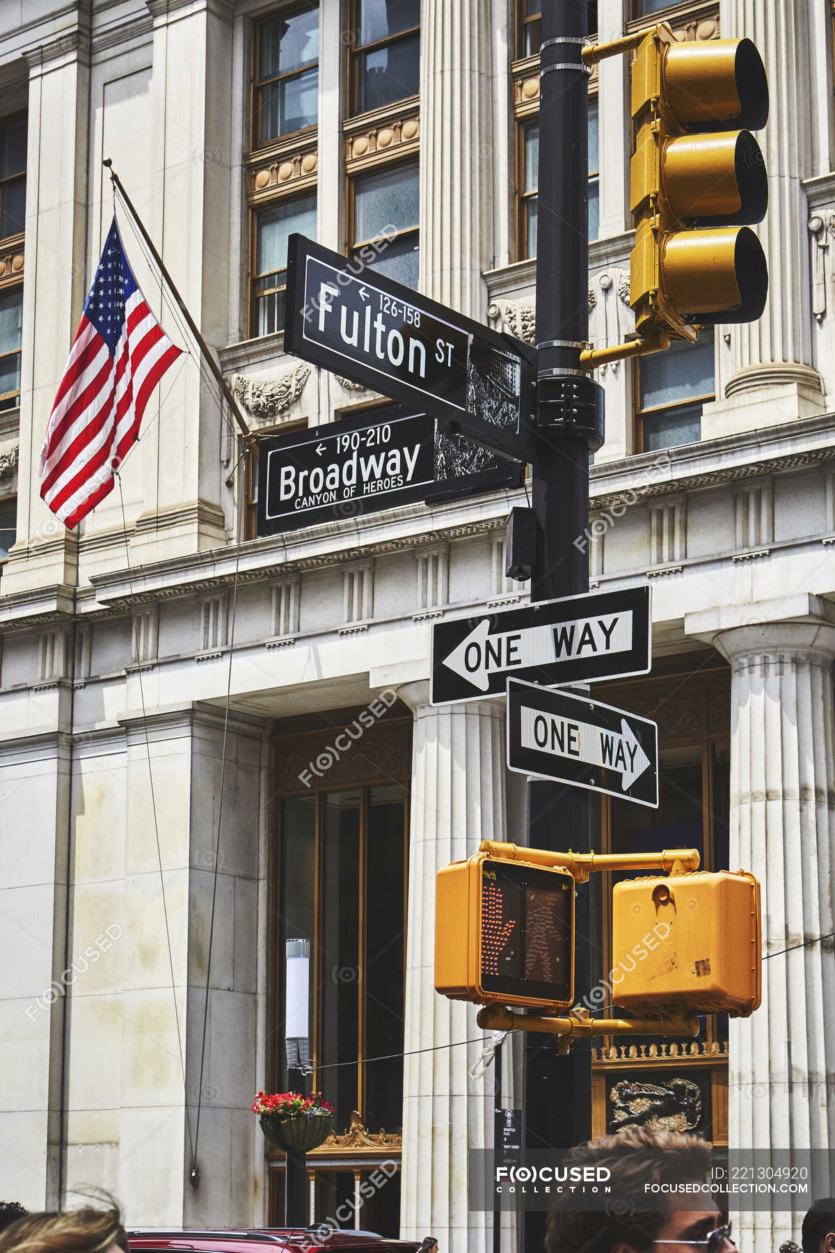 traffic lights in new york city