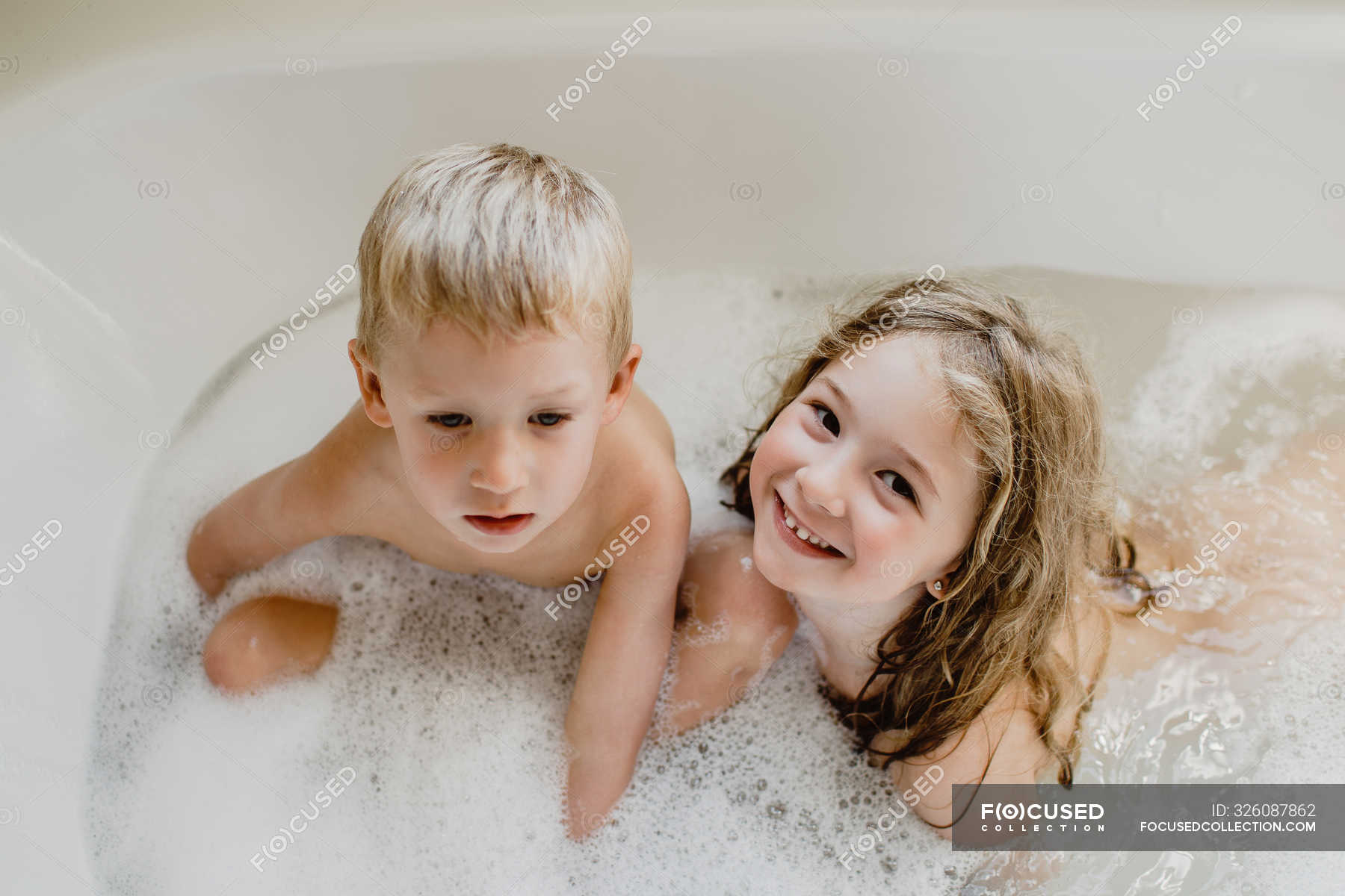 фотографии с голыми детьми в ванной (120) фото