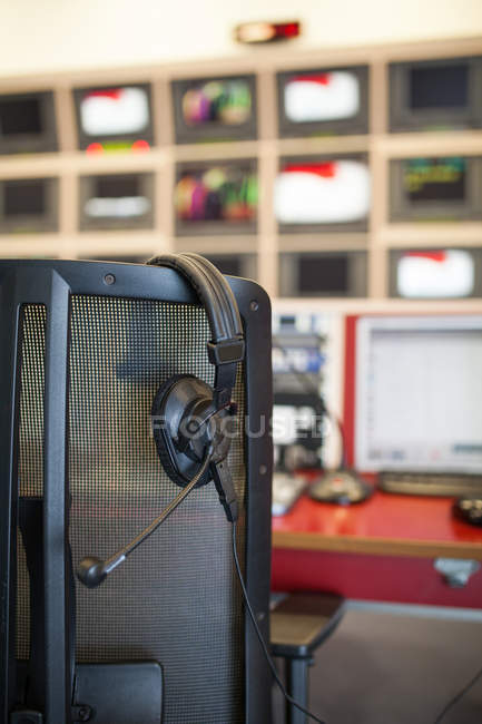 Equipamento de estúdio de tv profissional — Fotografia de Stock