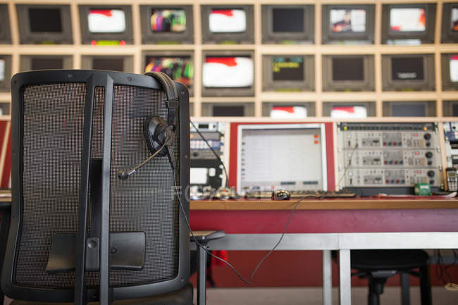 Профессиональное оборудование студии ТВ — стоковое фото