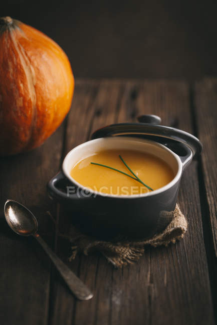 Abóbora sopa de creme tradicional — Fotografia de Stock