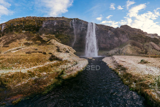 Cascade Seljalandsfoss en Islande — Photo de stock