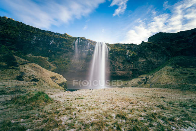 Seljalandsfoss waterfall in Iceland — Stock Photo