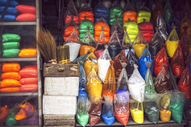 Sacos de cores de tinta em pó — Fotografia de Stock