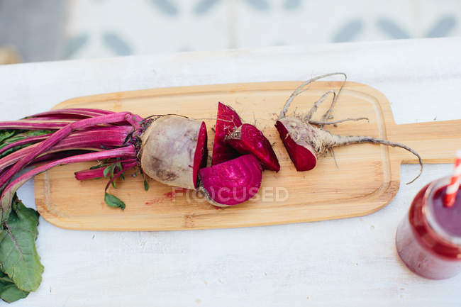 Fresh sliced beet — Stock Photo