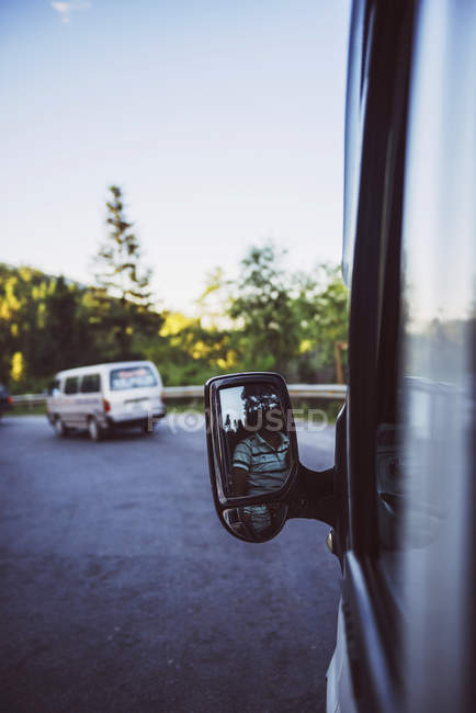 Van on road in Sapa — Stock Photo