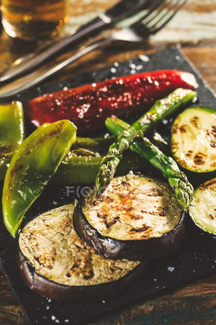 De délicieux légumes grillés — Photo de stock