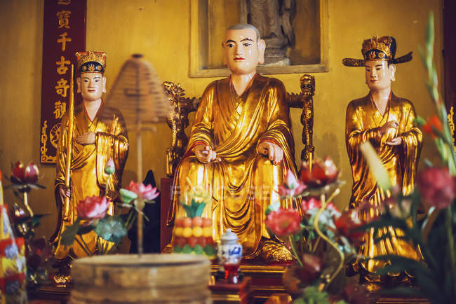 Храм в Ханое, Вьетнам — стоковое фото