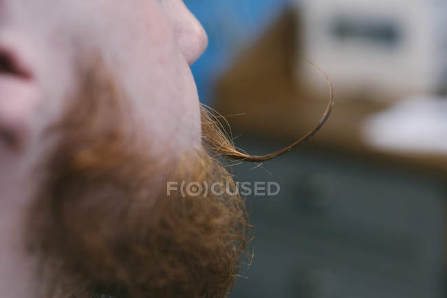 Молодий бородатий hipster — стокове фото