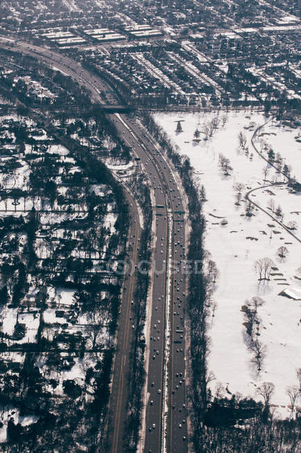 Зимние проезжие дороги — стоковое фото