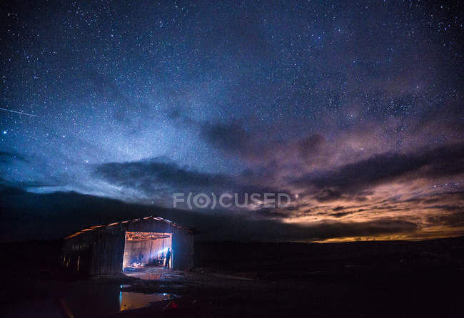 Tent under starry sky — Stock Photo
