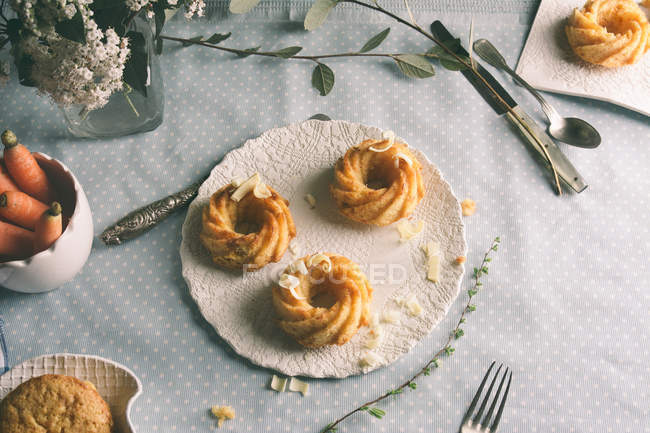 Donuts with chocolate shavings — Stock Photo