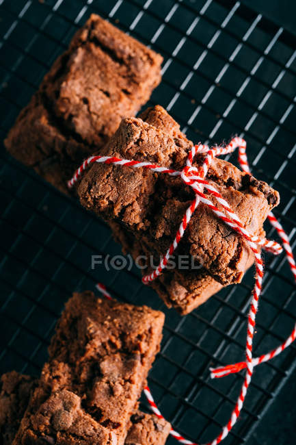 Brownie au chocolat avec étiquette — Photo de stock