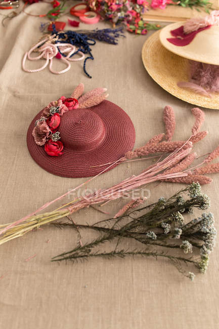 Beautiful craft hat in the shop — Stock Photo