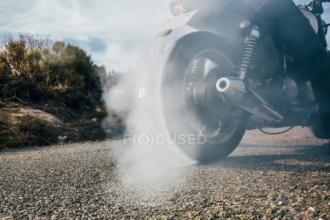 Motorbike doing burnout — Stock Photo